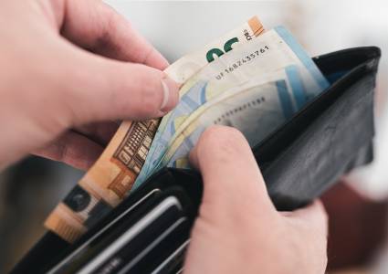 Voor 1 februari 2024 uitbetaalde bedragen melden