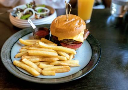 Werkgever plaatst werknemer over naar andere vestiging