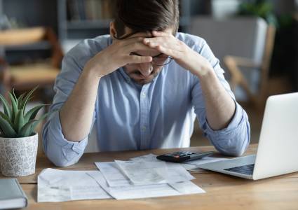 Werkneemster stelt directie persoonlijk aansprakelijk